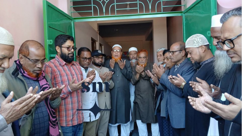 দিনাজপুরের নবাবগঞ্জে ‘নবাবগঞ্জ আইডিয়াল স্কুল’-এর শুভ উদ্বোধন...