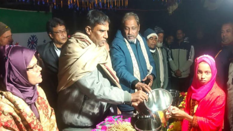 ভোলাহাটে মহান বিজয় দিবস উপলক্ষে গ্রামবাংলার ঐতিহ্যবাহী খেলাধুলা ও পুরস্কার বিতরণ...