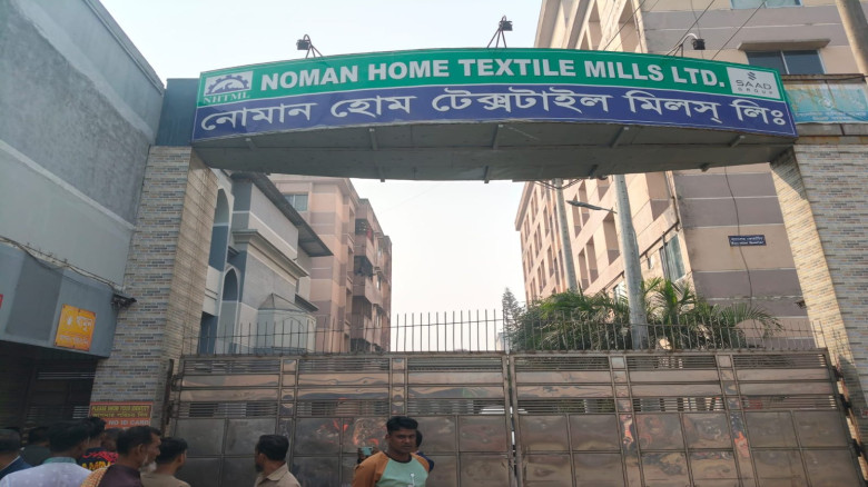 শ্রীপুরে পৌরসভার গাড়ির চাপায় কারখানার নিরাপত্তা প্রহরীর মৃত্