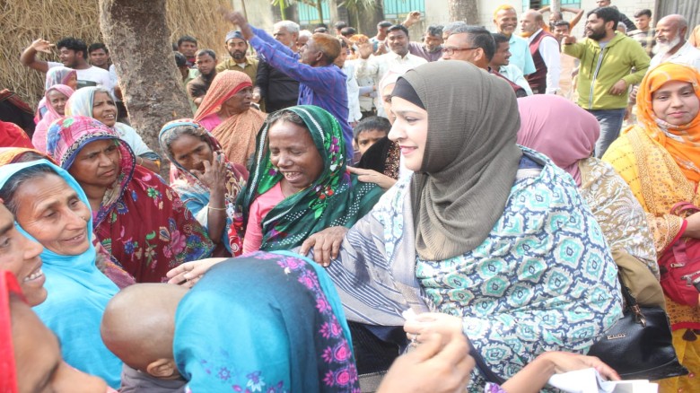 পাটগ্রাম–হাতীবান্ধায় ভোটারদের দোরগোড়ায় হাবীবা সুলতানা সুমী: 