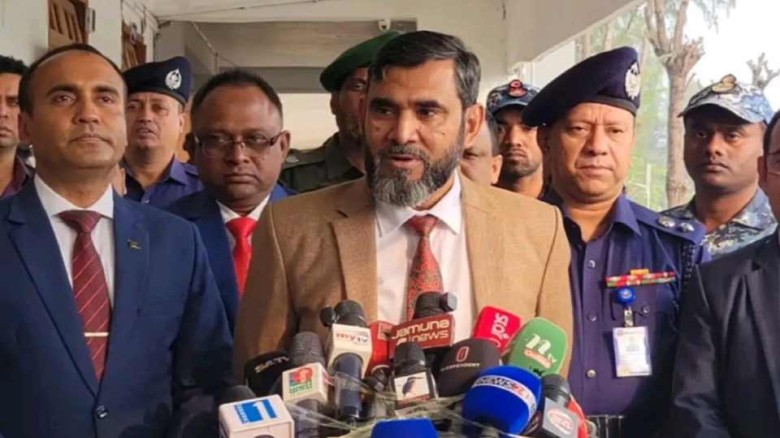 গণভোটে সরকারি কর্মকর্তা-কর্মচারীরা কোনো পক্ষে অবস্থান নেবেন 