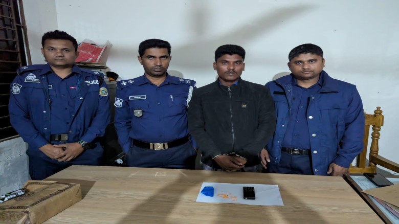 দশমিনায় ৩৭ পিস ইয়াবাসহ মাদক কারবারি মামুন গ্রেপ্তার