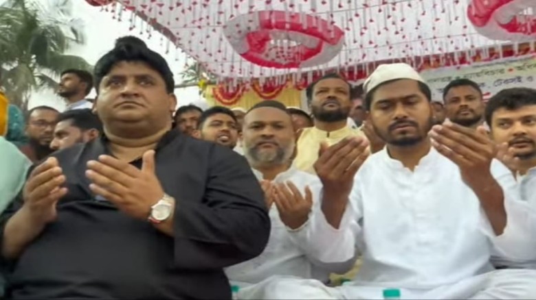 গলাচিপায় প্রতিমন্ত্রী নুরুর আগমনে গার্ড অব অনার ও ইফতার মাহফ