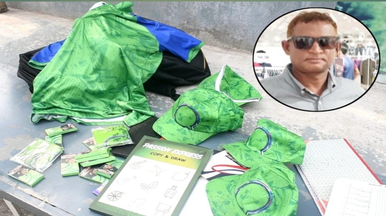 খুলনায় তামাক নিয়ন্ত্রণ আইনকে বৃদ্ধাঙ্গুলি: উঠতি বয়সীদের দিয়ে