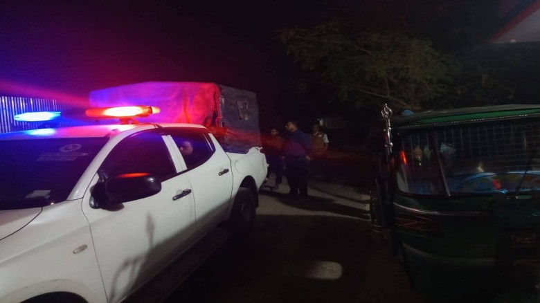 শিবপুরে অবৈধভাবে মাটি কাটার দায়ে দেড় লাখ টাকা জরিমানা