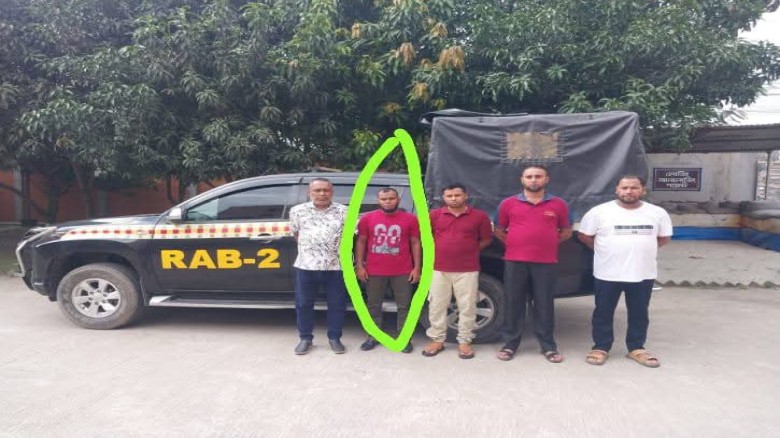 ডিমলা থানা পুলিশের ইফতার মাহফিলে বিতর্কিত ব্যক্তির উপস্থিতি: