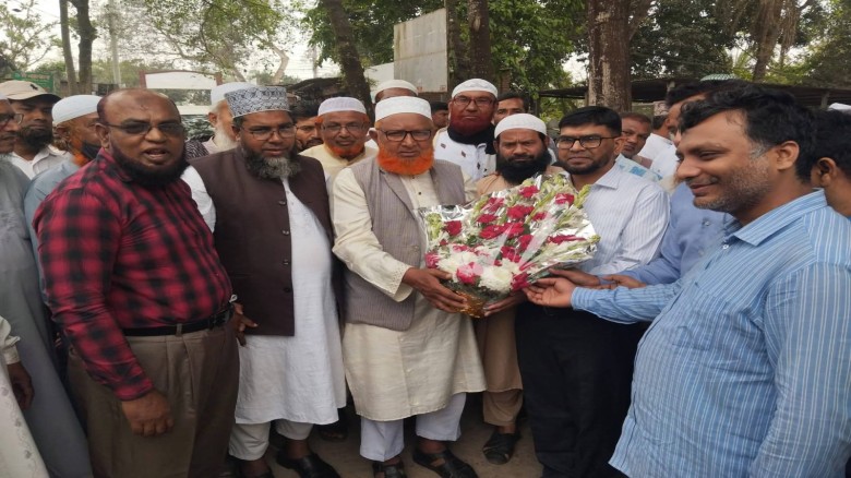 কুষ্টিয়া-২ আসনের সংসদ সদস্য আলহাজ্ব মোঃ আব্দুল গফুরের মতবিন