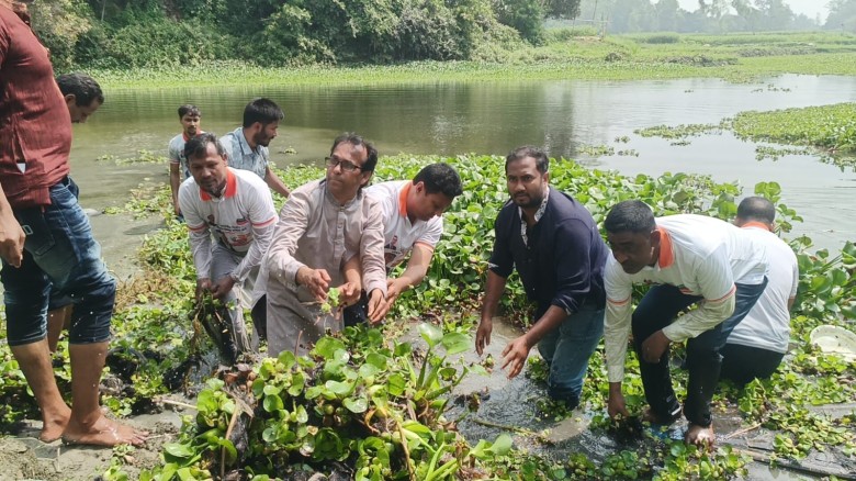 বেলকুচিতে মাসব্যাপী খাল-বিল ও নদী-নালা পরিষ্কার কর্মসূচির উদ