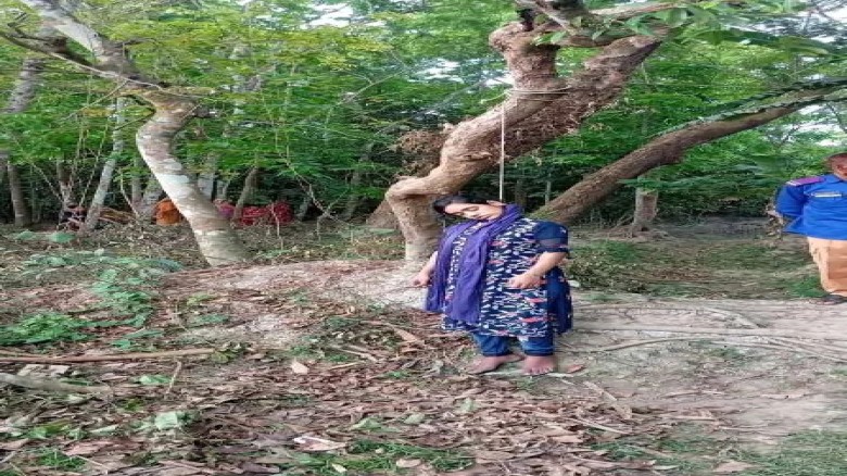 পটুয়াখালীতে গাছের ডালে ঝুলছিল কলেজছাত্রীর মরদেহ