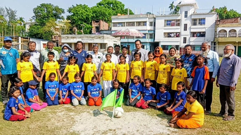 শ্রীপুরে প্রাথমিক বিদ্যালয় গোল্ডকাপ ফুটবল টুর্নামেন্টের ফাইন