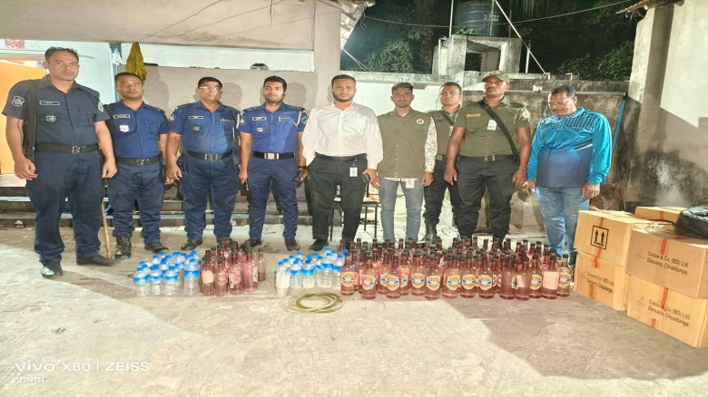 কুষ্টিয়া ভেড়ামারা গোলাপনগর  রাতের অভিযানে ৮৮ লিটার দেশীয় মদ 