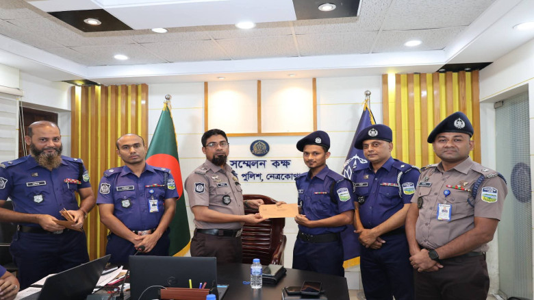হালুয়াঘাটের কৃতি সন্তান কনস্টেবল নাহিদ হাসান পূর্বধলা থানার